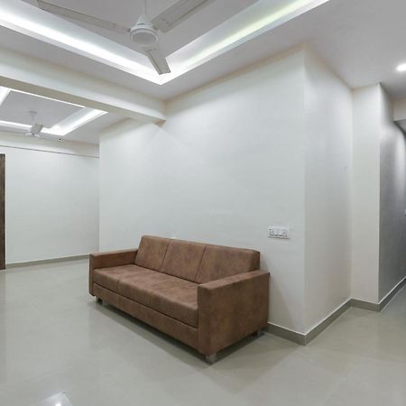 Hotel O Dream Stay Sarkhej المظهر الخارجي الصورة