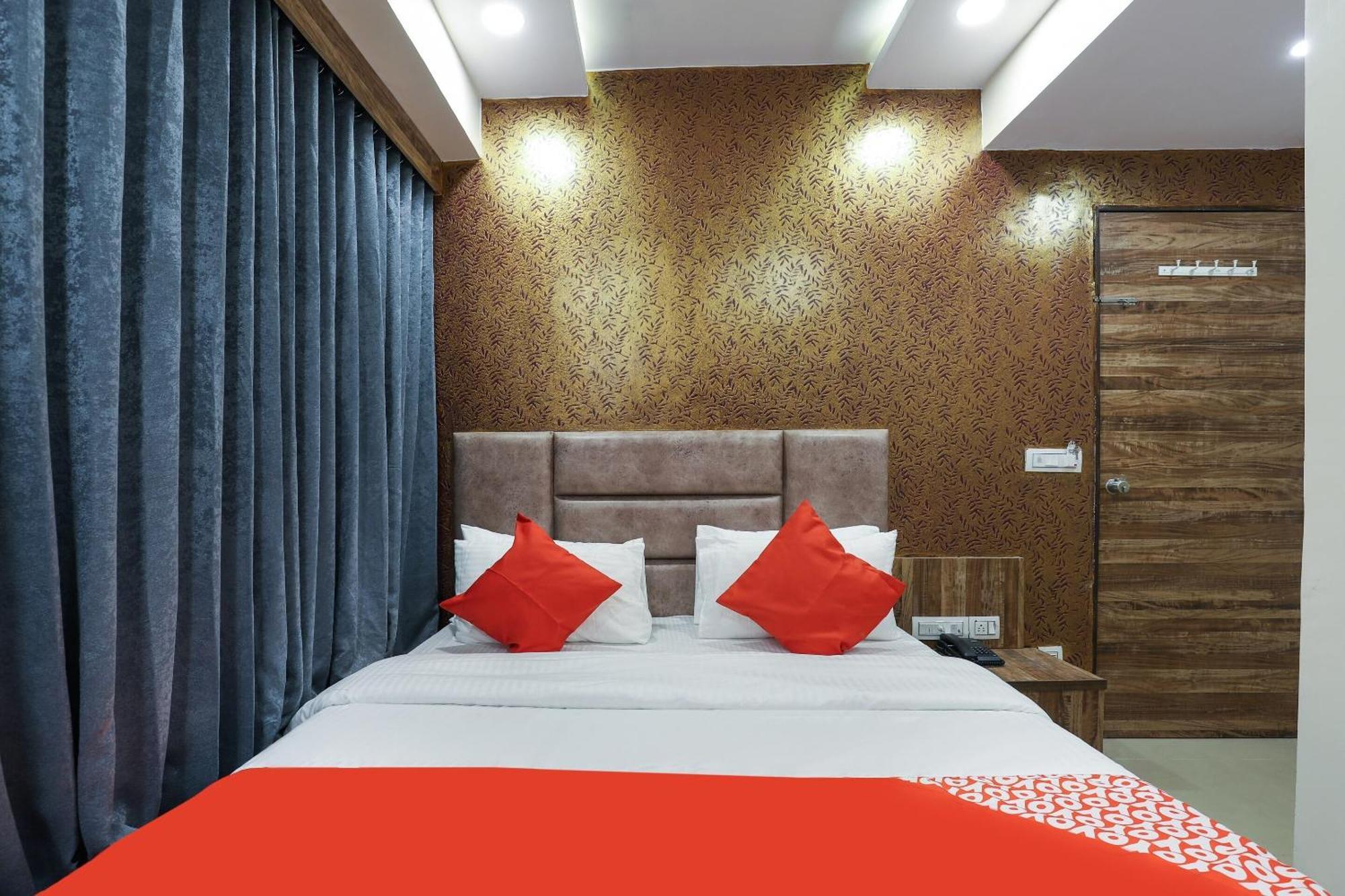 Hotel O Dream Stay Sarkhej المظهر الخارجي الصورة