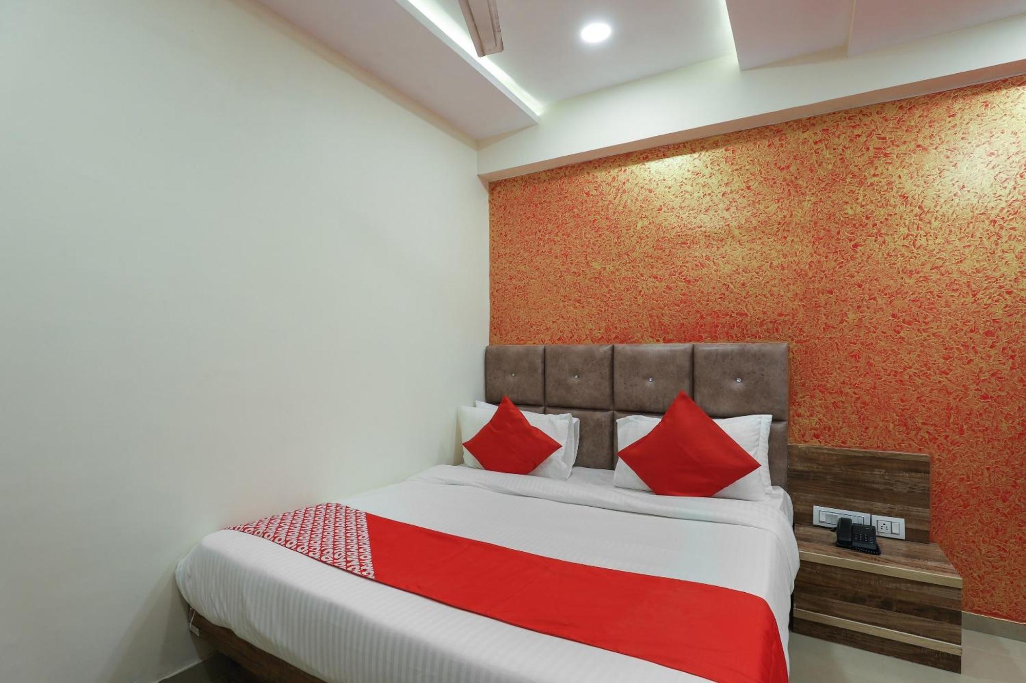 Hotel O Dream Stay Sarkhej المظهر الخارجي الصورة
