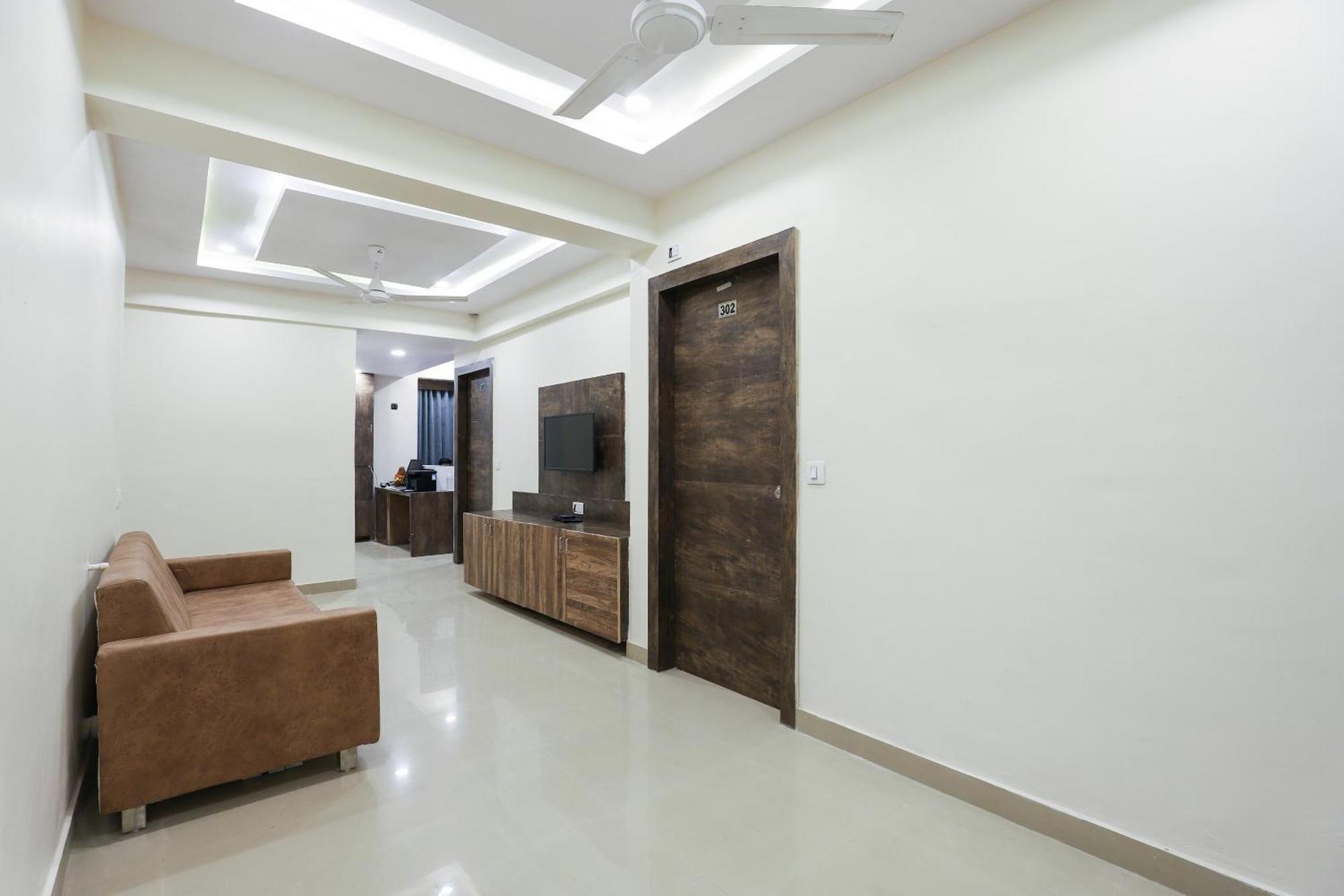 Hotel O Dream Stay Sarkhej المظهر الخارجي الصورة