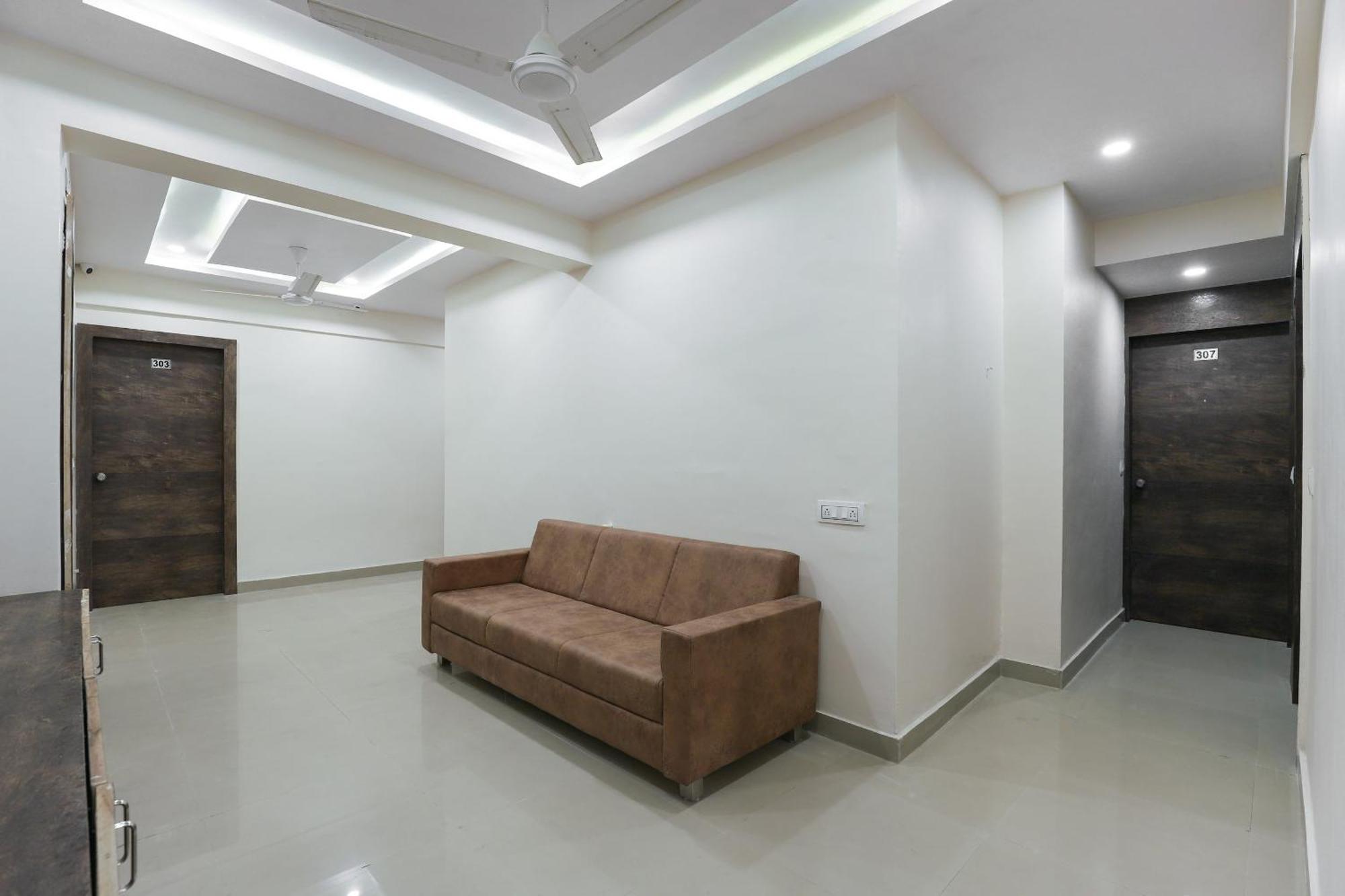Hotel O Dream Stay Sarkhej المظهر الخارجي الصورة