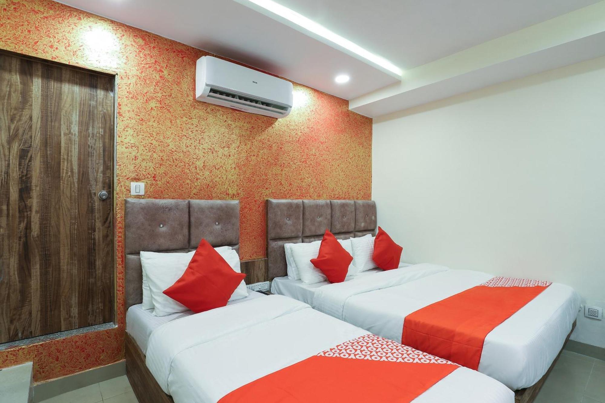 Hotel O Dream Stay Sarkhej المظهر الخارجي الصورة