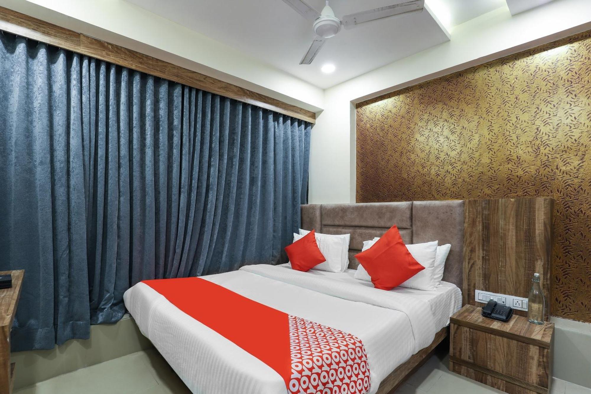 Hotel O Dream Stay Sarkhej المظهر الخارجي الصورة